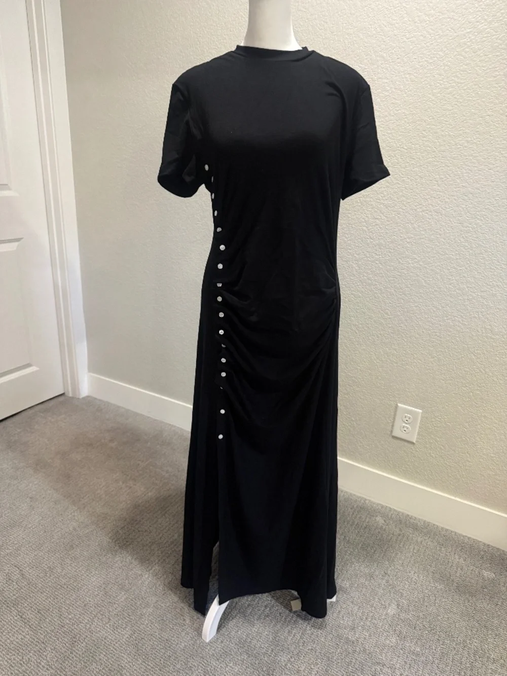 Commense Short-Sleeve Ruched Side Button Detail Dress - Picture 2 of 10